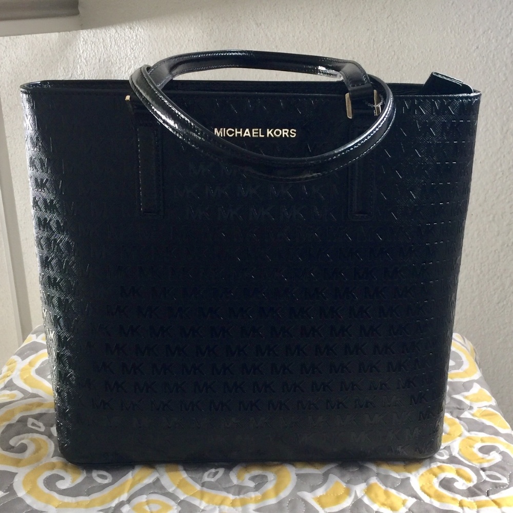 NWT Michael kors Black Morgan MD pkt mfl tote